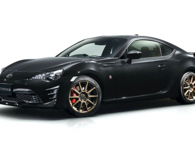 Toyota GT86 se představila v limitované edici, ta láká na jedinečný černý design